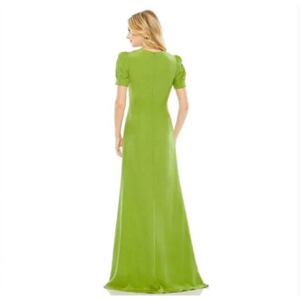 NWT Ieena Mac Duggal‎ Plunge Neck Puff Sleeve Cut Out Gown Green Apple 2630 Sz 4 - Picture 2 of 7